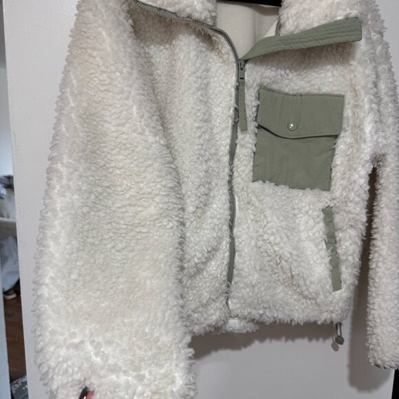 🤍🌿 Abercrombie& Fitch Full-Zip Utility White Sherpa Jacket Size M 🤍🌿 - Picture 9 of 16